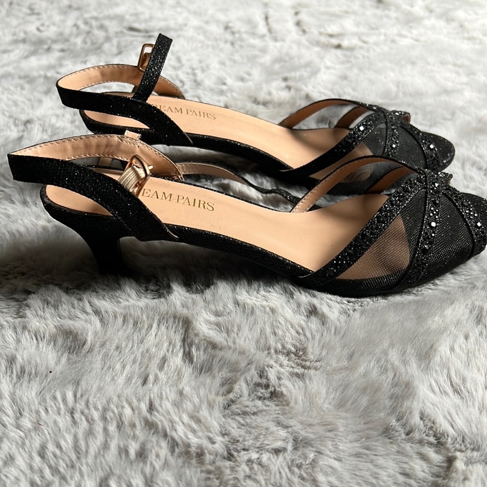 8.5 Black Dream Pairs Heels